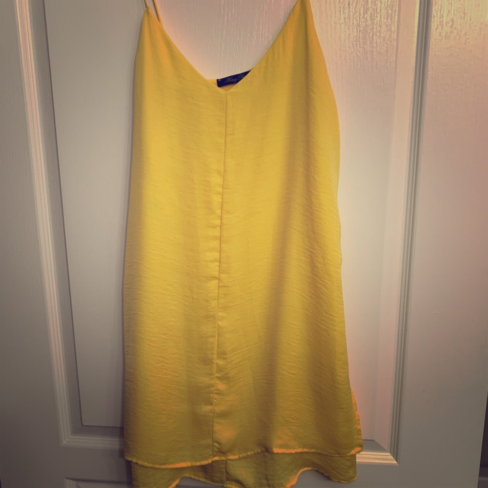 Tailgate/ game day dress
